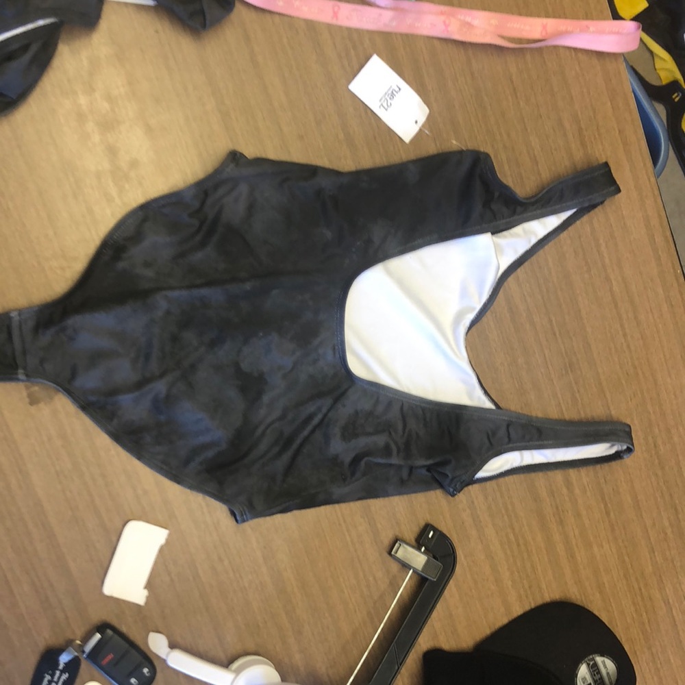 Swim - Picture 3 of 3